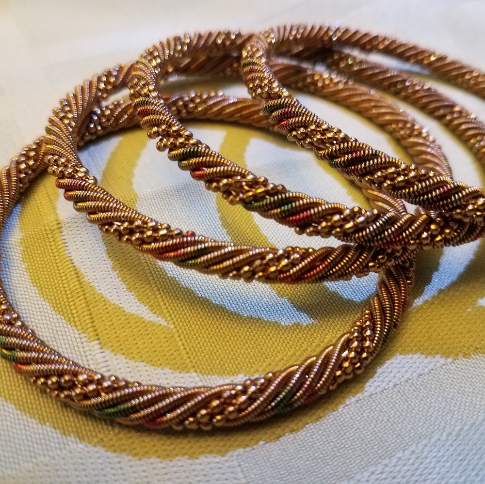 Bangle bracelet set